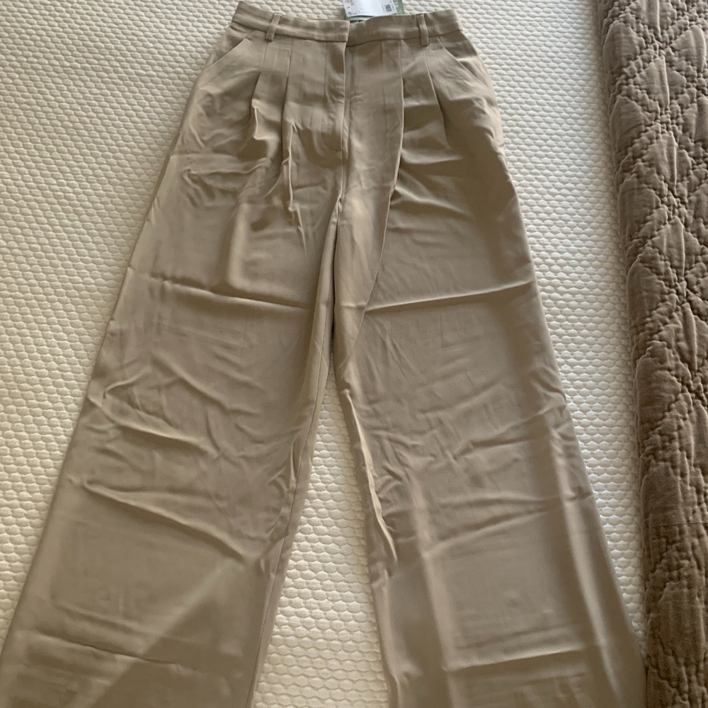H&M flowy wide leg trousers NWOT
